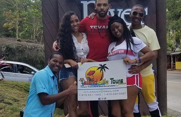 Martha Brae and Dunn’s River Falls Day Tour