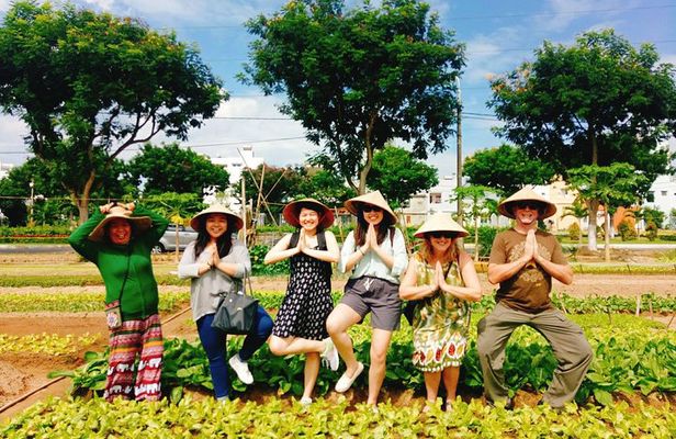 Home Cooking Class: Market, Garden and cooking 4 dishes