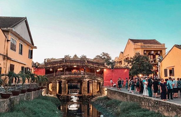 Hoi An city and Cooking class from Da Nang