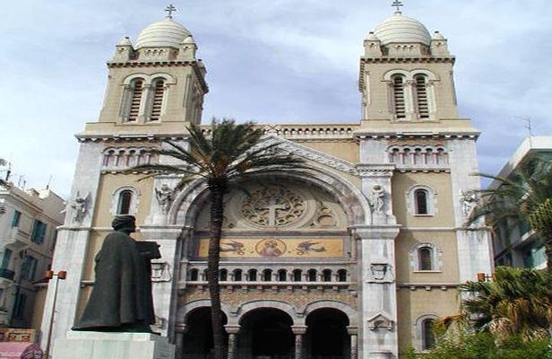 1/2 day bardo and the medina of Tunis departing from your hotel in Tunis