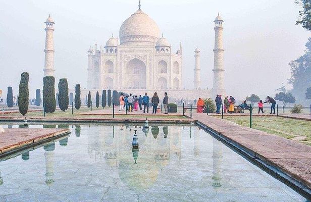 Agra: Sunrise Taj Mahal Tour Including Hotel Pick-up and drop-off