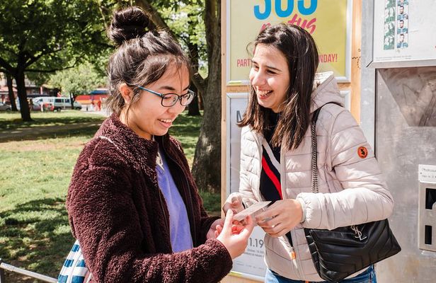 Private Berlin Half Day Tour with a Local: See the City Unscripted