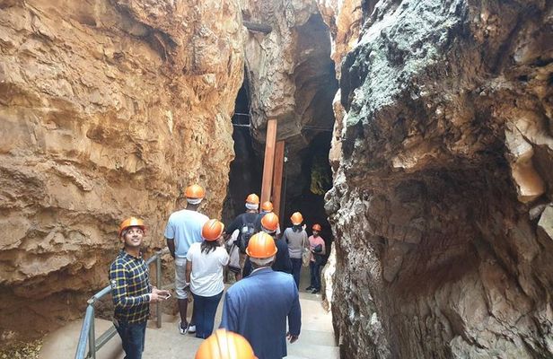 Cradle of Humankind Tour - Sterkfontein Caves with Maropeng Tour