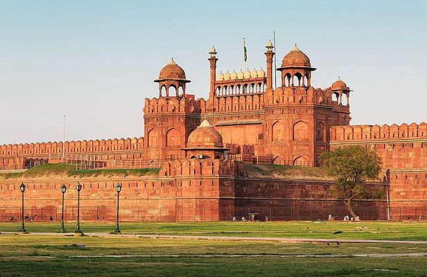 Red Fort Skip-the-Line E-tickets & guide Delhi transfers