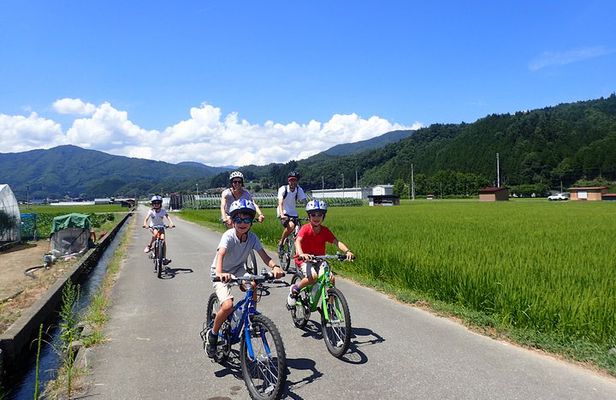Private-group Morning Cycling Tour in Hida-Furukawa