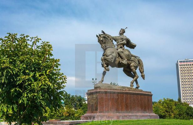 Tashkent Walking Tour with Local Lady / Gentleman 