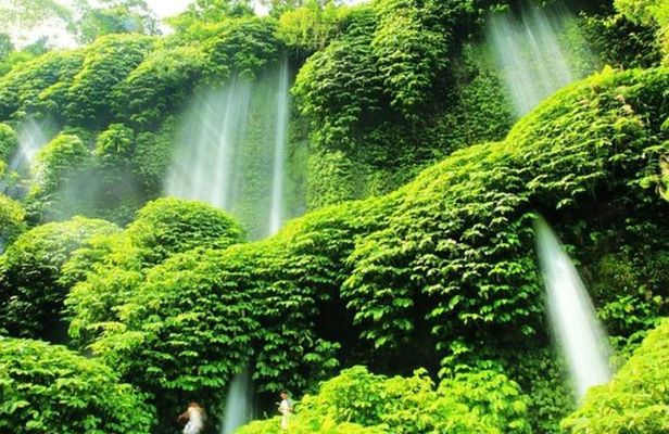 Waterfall Tour And Sasak Traditional Tour