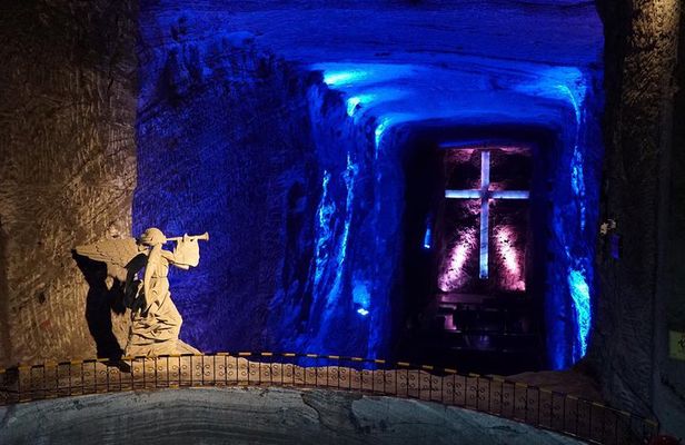 Zipaquirá Salt Cathedral: An architectural wonder.