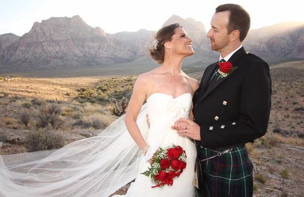 Red Rock Canyon Wedding by Private Limousine