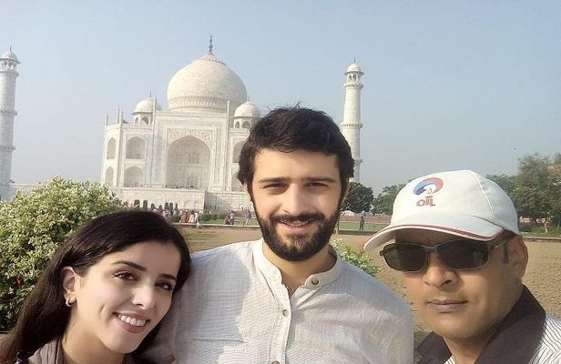 Private Taj Mahal & Agra Tour from Delhi by car