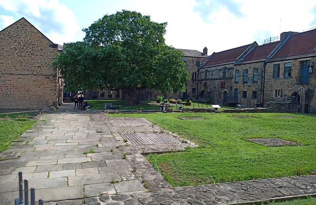 Guided City Walking Tour of Newcastle