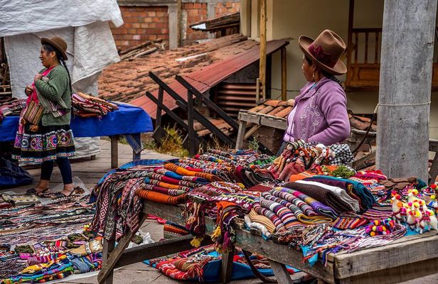 Sacred Valley Plus 1 Day: Maras, Moray, Pisac, Chinchero & Ollantaytambo 