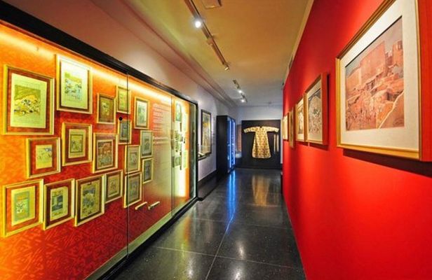 Visit of the museum of the Slaoui foundation with a dinner at the red mullet of Isle