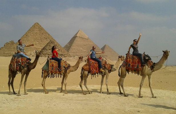 Giza Pyramids with Camel Ride and Egyptian Museum