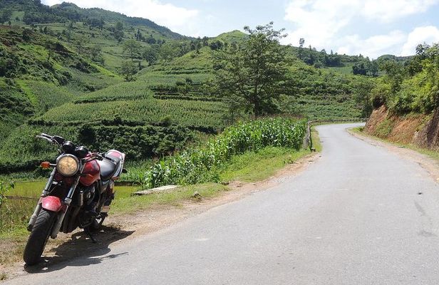 Ha Giang Motorbike Tour 2 Days 1 Night