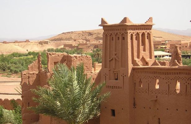 Route of the Kasbahs. Lunch included.