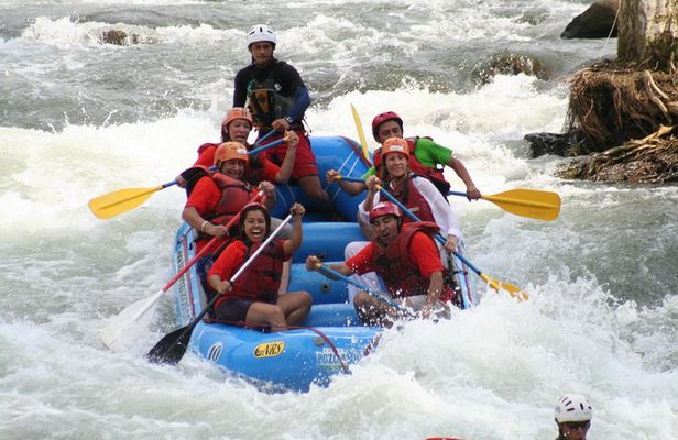 Canopy and Rafting Full Day Adventure with Lunch From San Jose