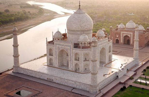 All-inclusive Golden Triangle Tour India with 5 Star hotel
