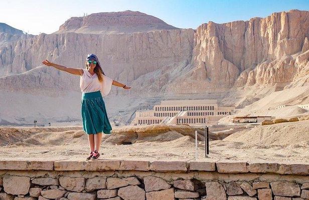 Discover Luxor East & West Banks kings & Queens Temples Day tour