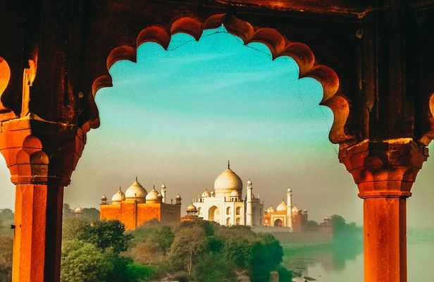 Essence of Royal India: Golden Triangle in Four Days