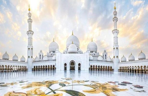Sheikh Zayed Grand Mosque Abu Dhabi ! Private Tour from Dubai