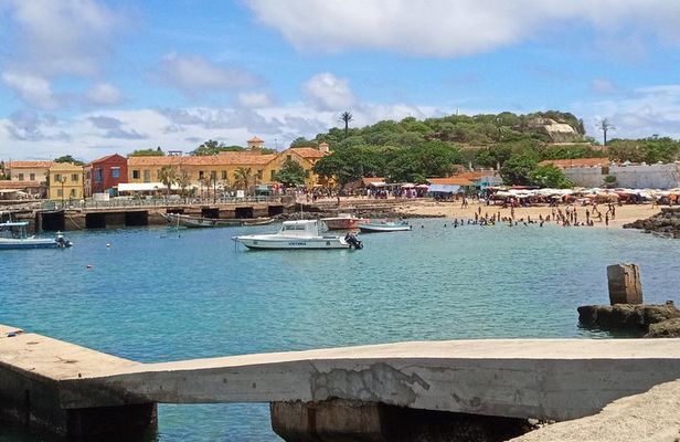 Half Day Tour : Explore Goree island