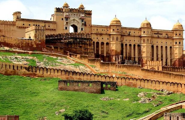 Golden Triangle Tour With Rajasthan & Khajuraho