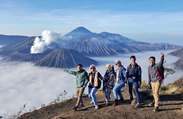 1 Day - Amazing Bromo Sunrise tour with 7 spots // 00.30 -13.00