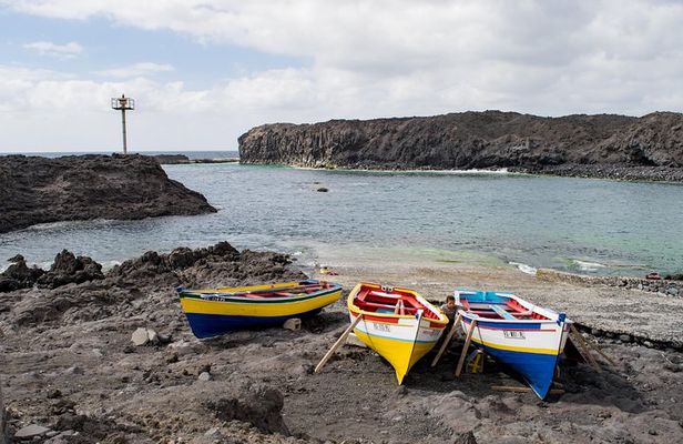 2. Nature, History of FOGO and relaxation at the natural pool of Salinas