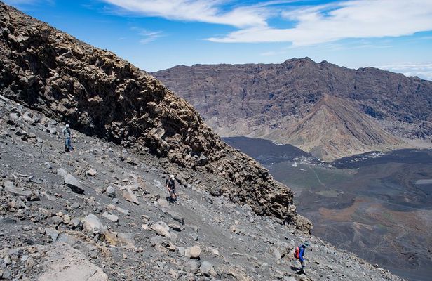 7. Ascension of VOLCAN Grand Pico to FOGO