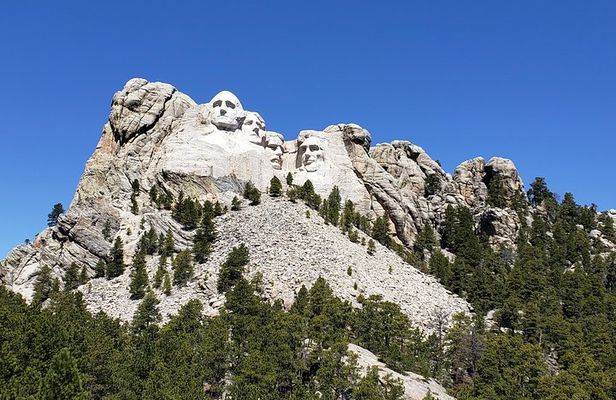 Private Tour of Mount Rushmore, Crazy Horse and Custer State Park