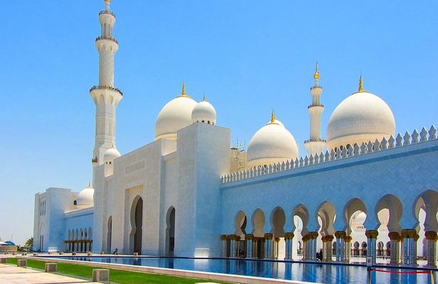 Small Group Abu Dhabi City and Sightseeing Tour From Dubai