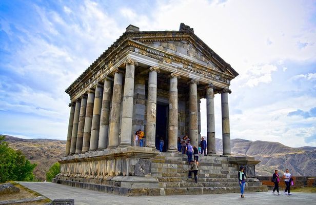 7 Days Armenia Package with Accommodation, Tours and Transfers