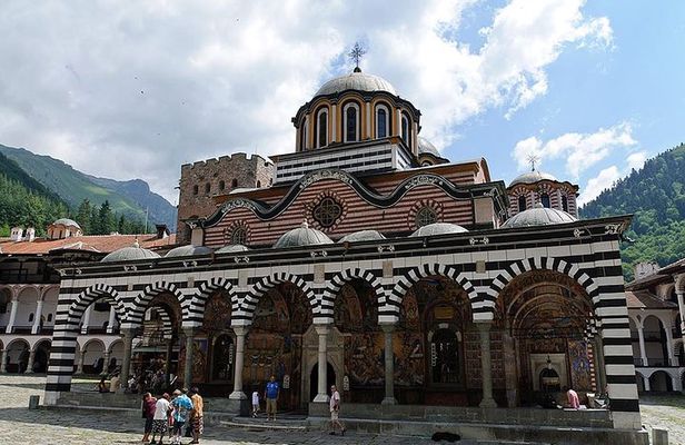Full-day Rila Monastery, Stob Pyramids and St Ivan Rilski Cave from Sofia