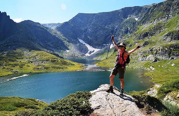 Full-day Rila Mountains, Seven Lakes Hike, and Hot Springs Tour from Sofia