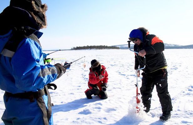 From Kakslauttanen: Ice Fishing Safari to Lake Inari, inc. lunch