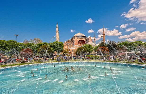 Small Group Tour: Best of Istanbul Tour with Tickets
