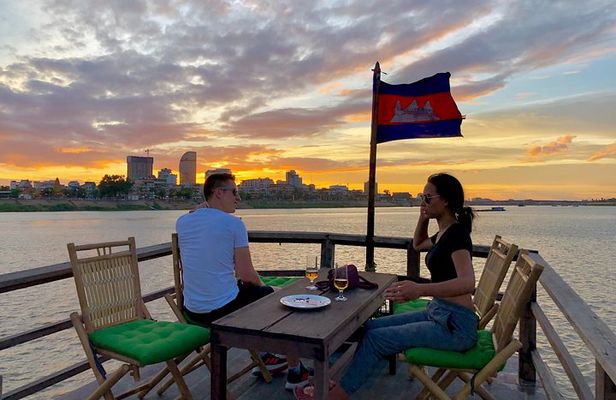 2hours Private Sunset Cruise with unlimited beer, soft drinks and Tour guide