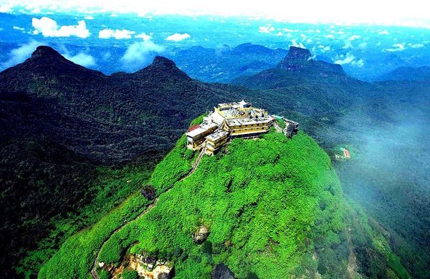 Overnight Hiking and Trekking Tour to Adams peak via Peak Wilderness sanctuary