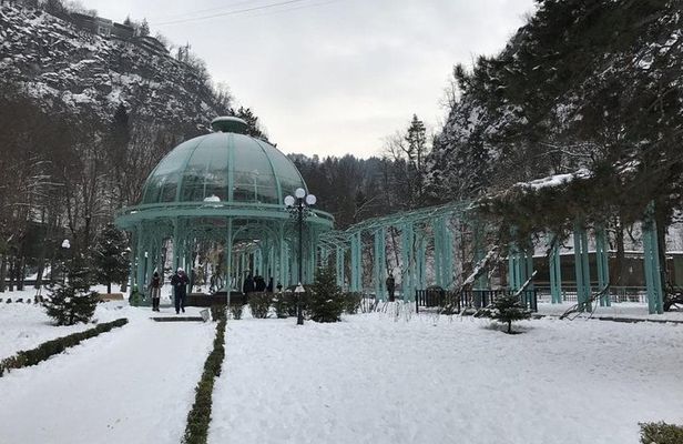 Private Day Trip to Borjomi and Rabati Castle