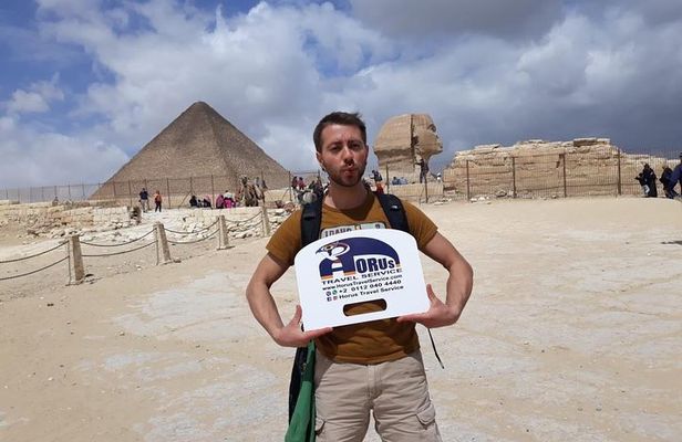 Private Day Tour to Giza Pyramids, Sphinx, Sakkara and Memphis