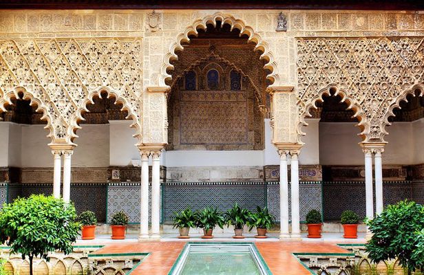 Small-Group Alcazar of Seville Guided Tour with entry ticket