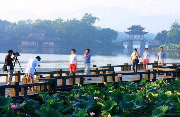 Private Full Day Tour : Customizable Hangzhou City Highlights with Multi Options