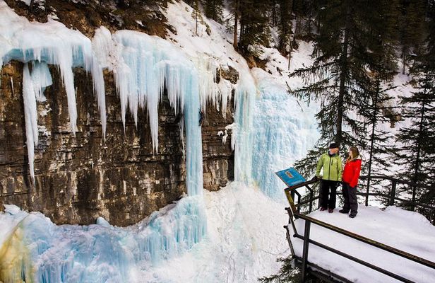 Johnston Canyon Icewalk from Banff AM