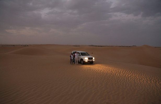 Dubai Dinner in The Desert Private Basis - Skip the dune bashing
