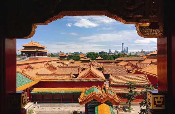 Explore Beijing with camera--City Walk tour with Professional photography guide