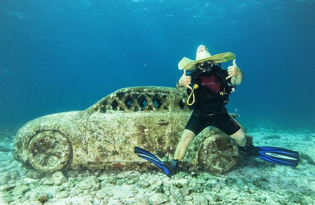 For certified Divers Experience the Under Water Museum and the Manchones Reef