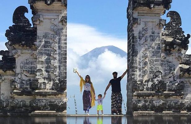 Bali Instagram Tour : Lempuyang Temple and Tirta Gangga