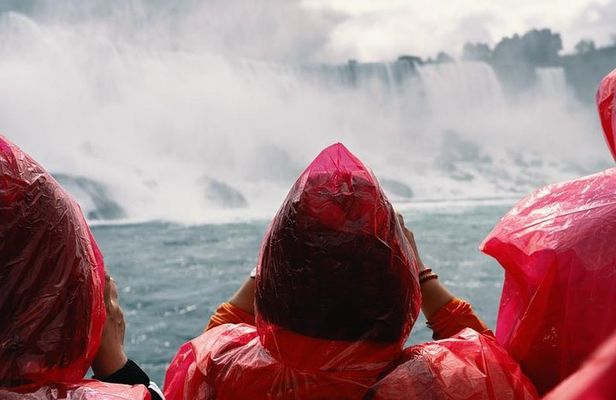 Niagara Falls: USA + Canada Tour with Cave, Boat Ride and Lunch