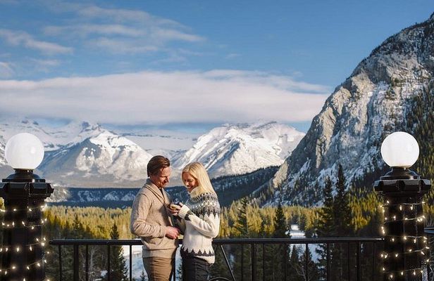 Banff & Lake Louise 4-Day Winter Tour with Icefields Parkway